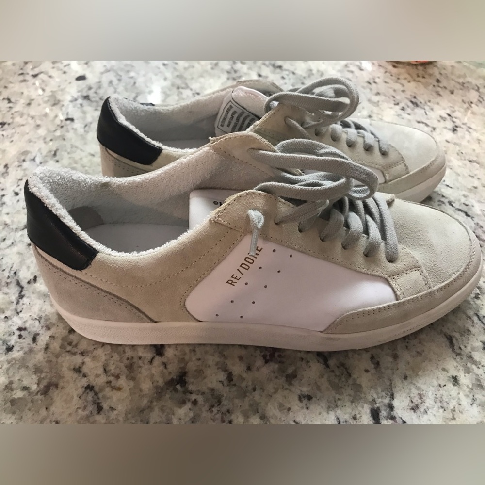 RE/DO -38The 90s Sustainable Skate Shoe is inspired by the decade’s most iconic